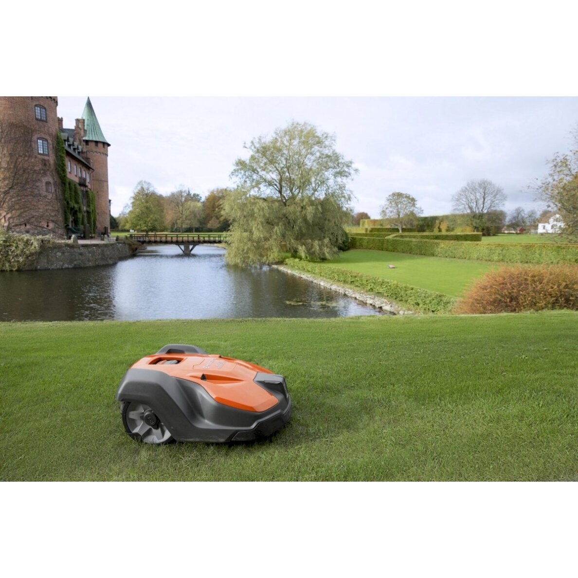 HUSQVARNA AUTOMOWER® 520 3 HUSQVARNA AUTOMOWER® 520 3