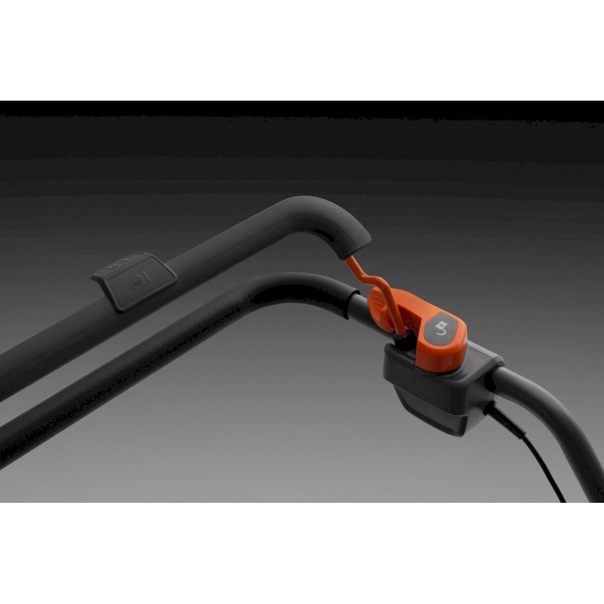 HUSQVARNA LC137i 1 HUSQVARNA LC137i 1