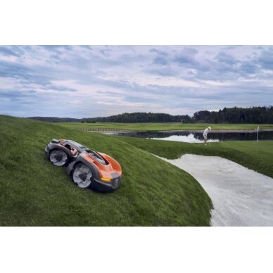 HUSQVARNA AUTOMOWER® 535 AWD 3 HUSQVARNA AUTOMOWER® 535 AWD 3