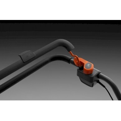HUSQVARNA LC137i 1 HUSQVARNA LC137i 1