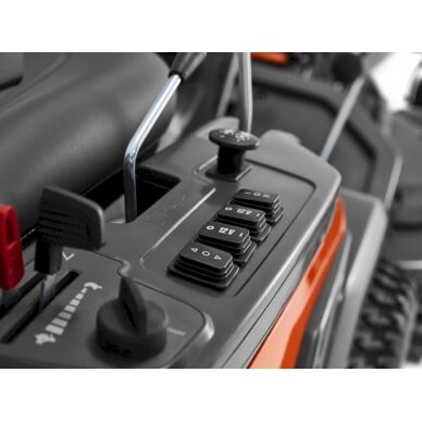 Husqvarna R 420TsX AWD 3 Husqvarna R 420TsX AWD 3